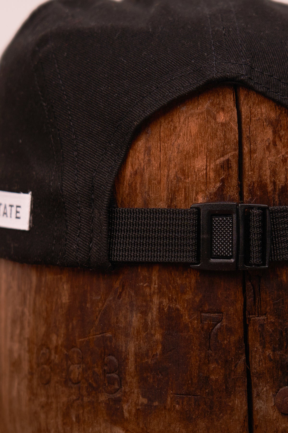 5-Panel Camper Hat - ARCH LOGO - BLACK