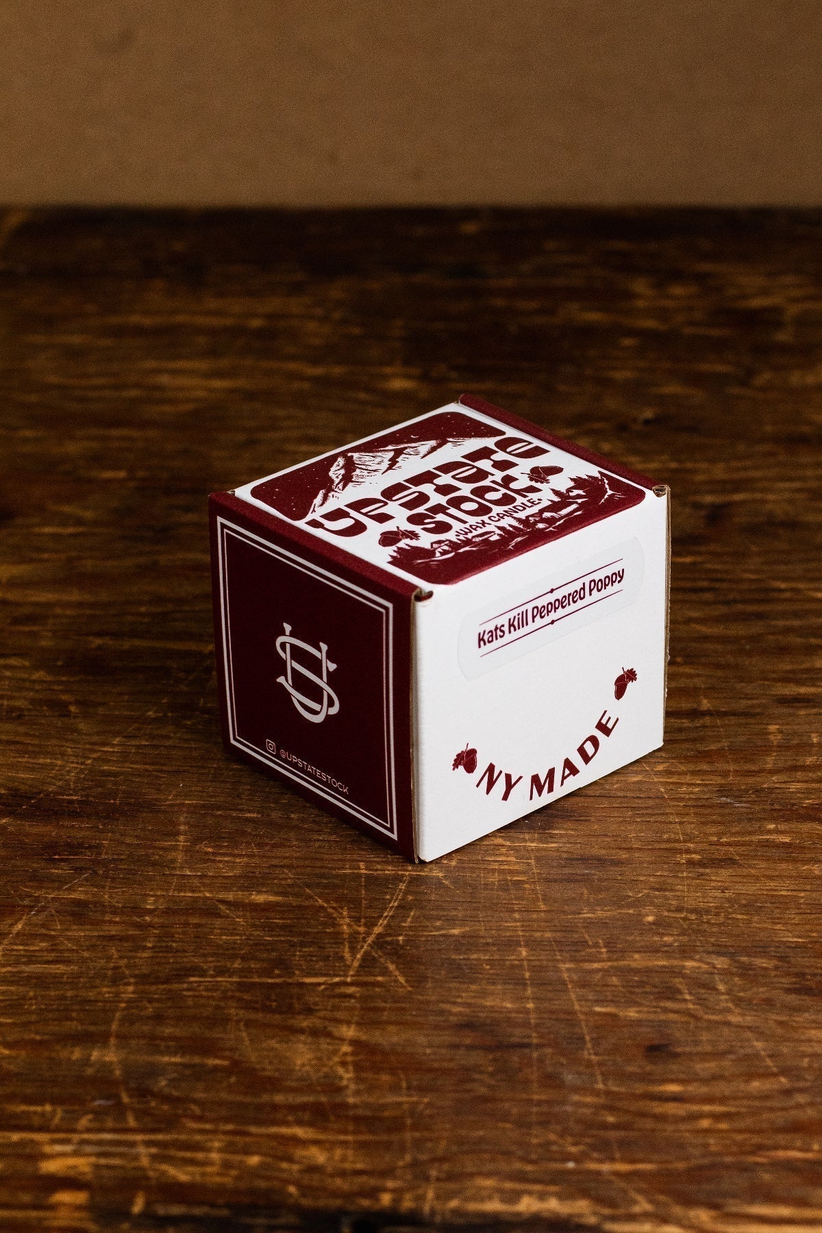 Hudson Valley Sweet Musk - NY Coconut Wax Candle - Amber