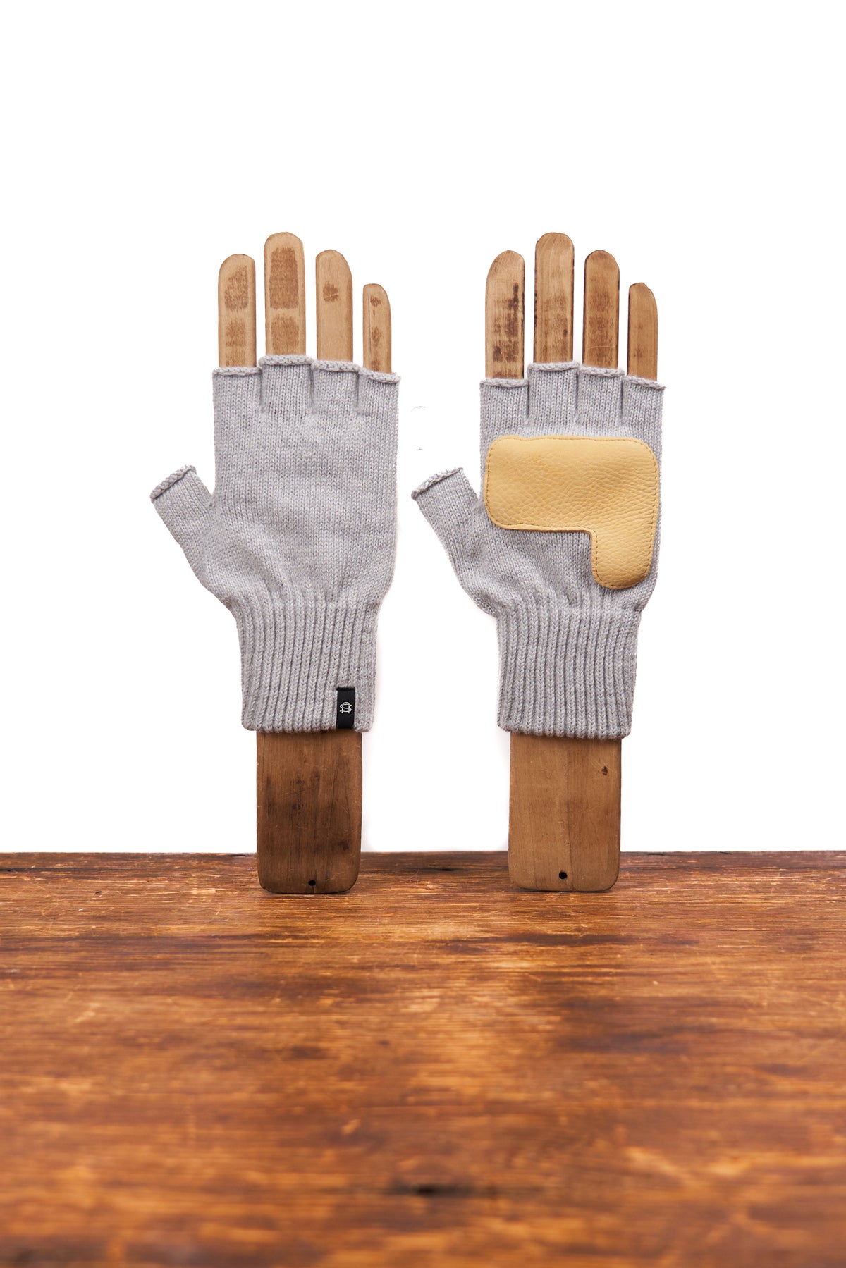 NEW Merino Wool and Recycled PET Fingerless Gloves With Natural Deer - FOG