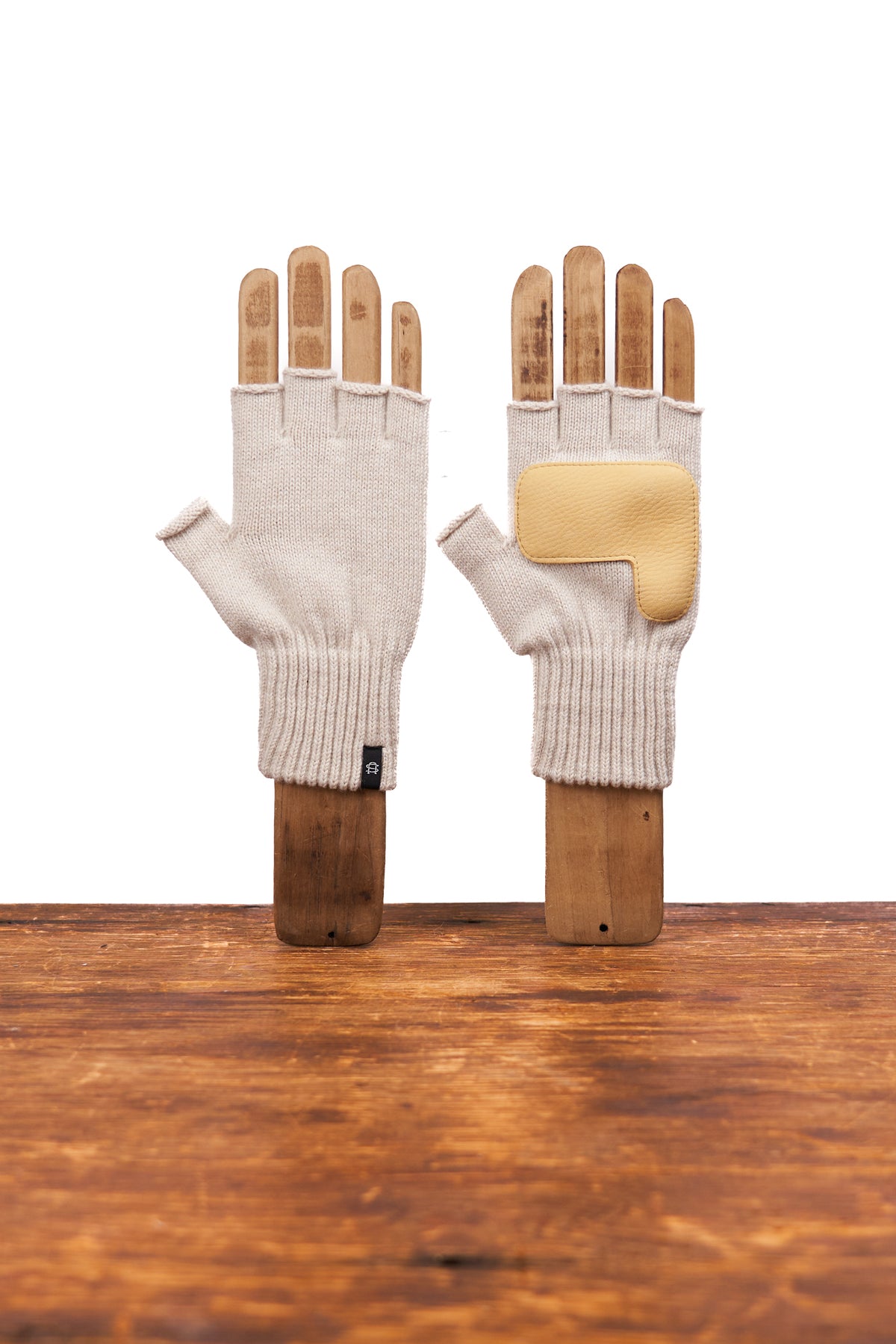 NEW Merino Wool and Recycled PET Fingerless Gloves With Natural Deer - MUSHROOM