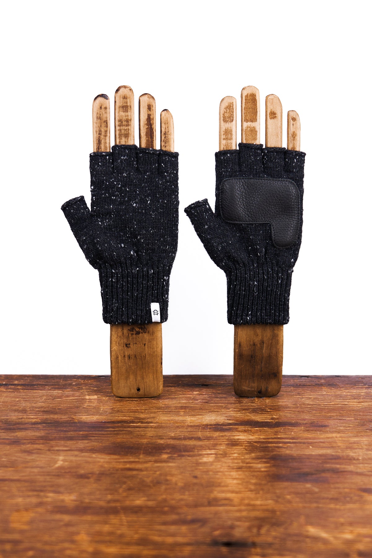 Black Tweed Fingerless Glove with Black Deerskin Palm