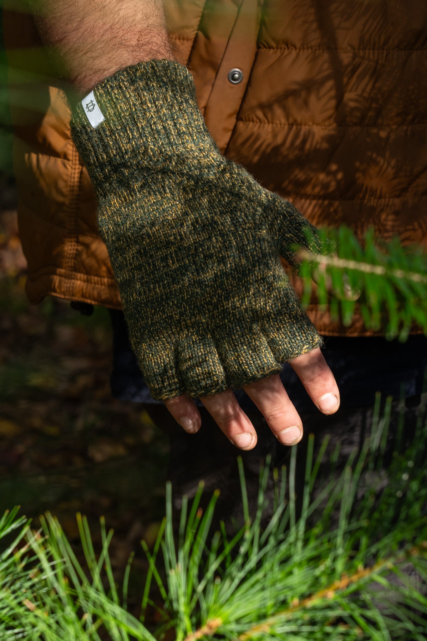 Jungle glove online