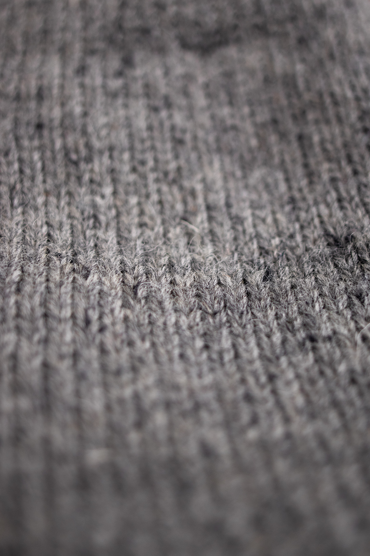 Grey Tweed Ragg Wool Mitten with Black Deerskin